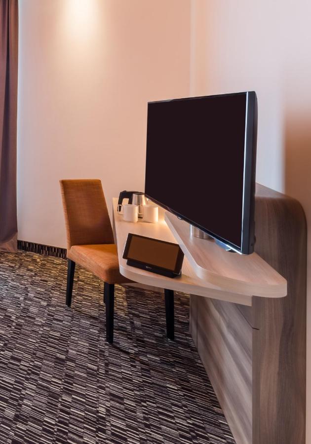 Park Inn By Radisson Neumarkt นอยมาร์คท์ อิน แดร์ โอเบอร์พฟัลซ์ ภายนอก รูปภาพ