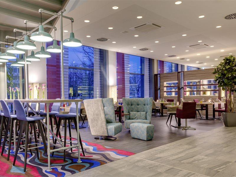 Park Inn By Radisson Neumarkt นอยมาร์คท์ อิน แดร์ โอเบอร์พฟัลซ์ ภายนอก รูปภาพ